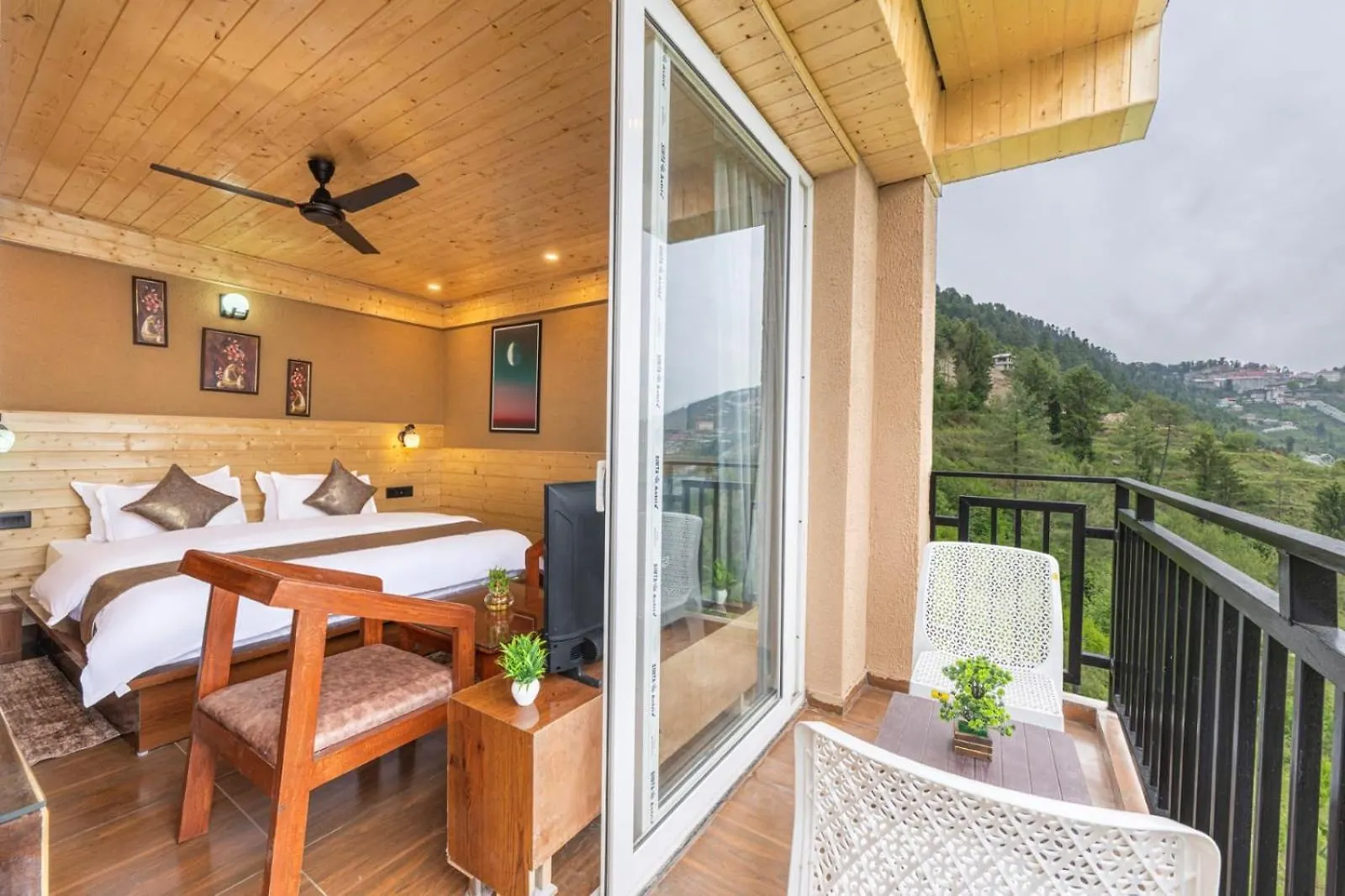 שימלה The Charvi Retreat By Exotic Stays
