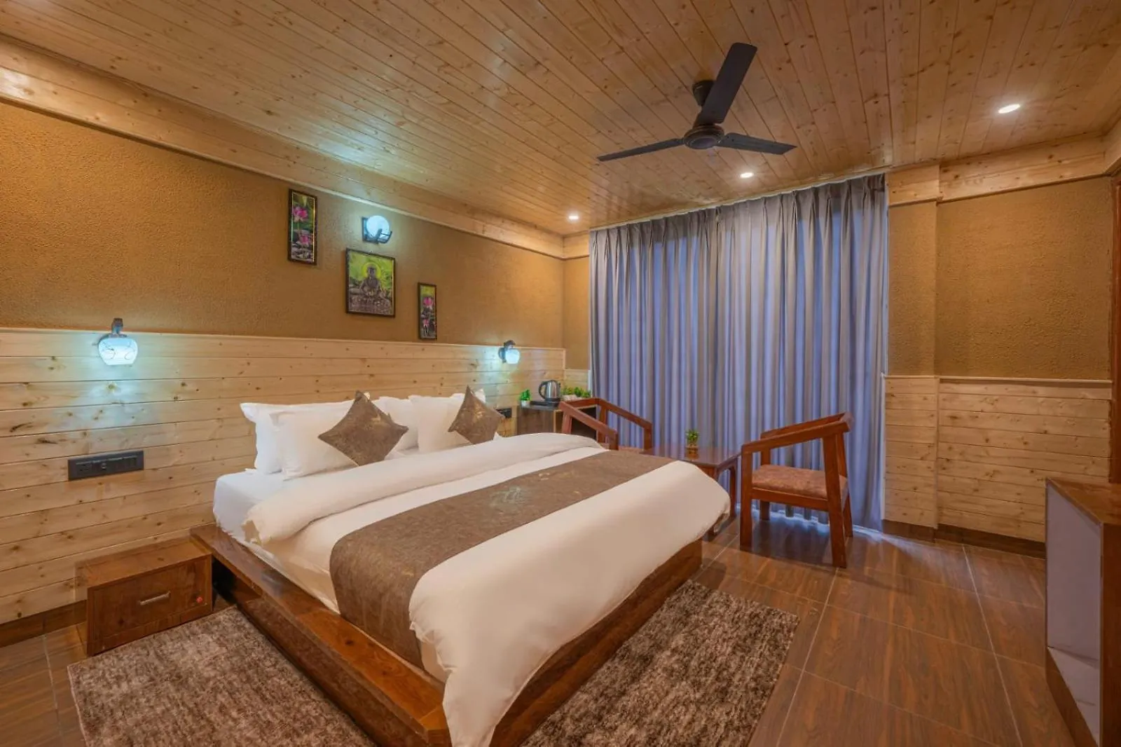 מלון שימלה The Charvi Retreat By Exotic Stays