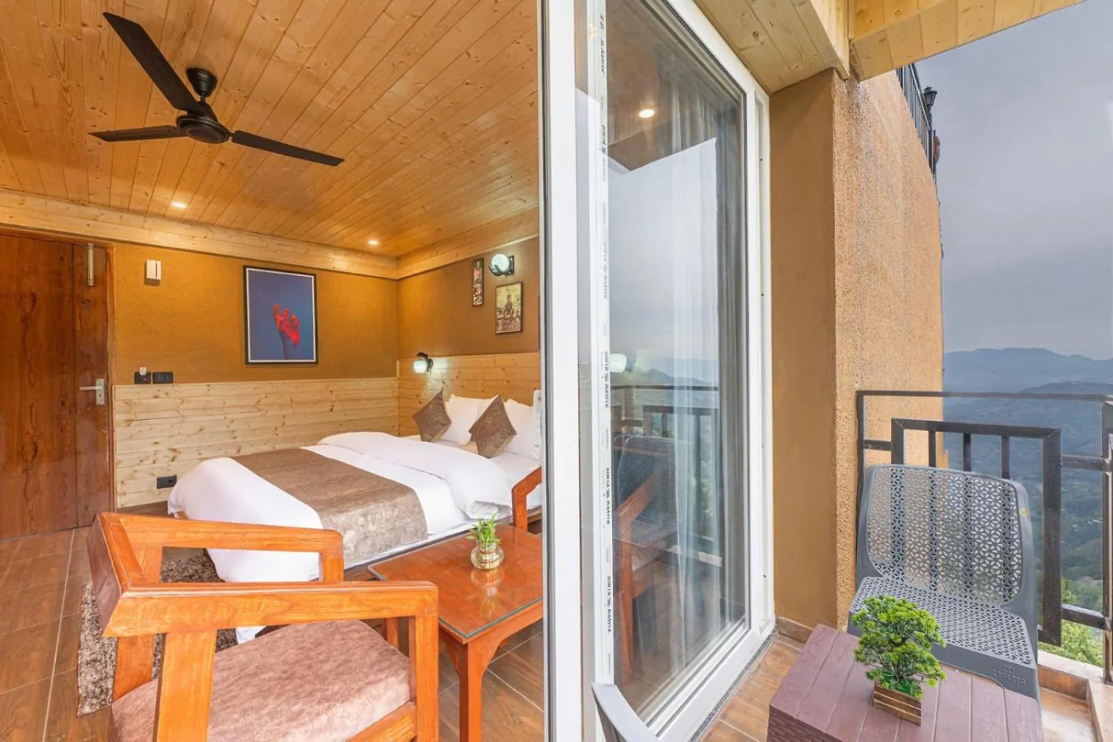 מלון שימלה The Charvi Retreat By Exotic Stays